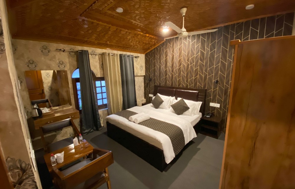 Super Deluxe Room